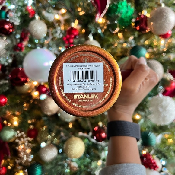 Stanley x Lainey Wilson Country Gold - Picture 3 of 5